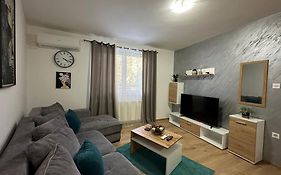 Wolf Street Apartment